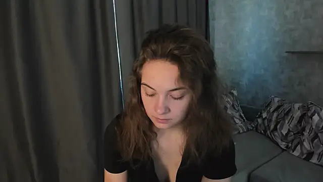 KristinaLoison online show from 05/18/26, 12:11