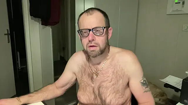 FABIOGLASSES online show from 12/15/25, 12:37