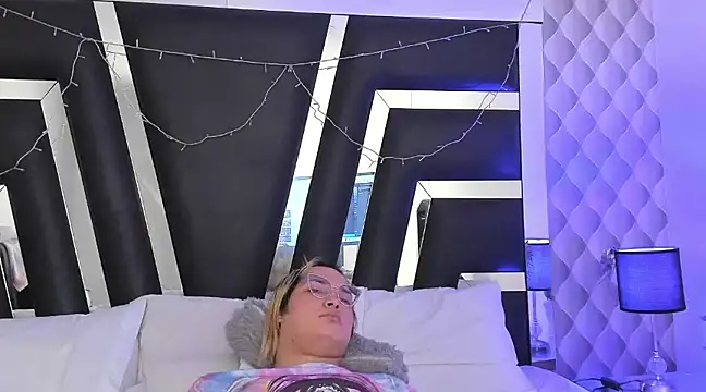 katya kozlov online show from 03/22/25, 02:27