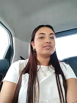 aisha es online show from 09/26/25, 08:02