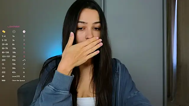 mo1ly online show from 12/17/24, 10:01