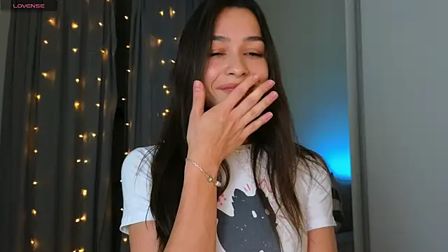 mo1ly online show from 01/01/25, 03:02