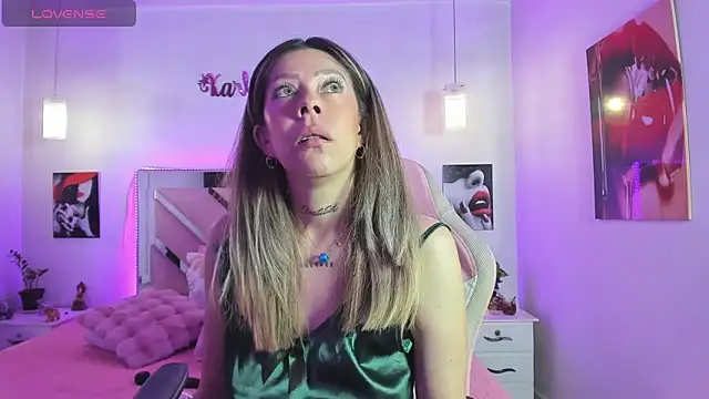 Karly moon online show from 11/20/25, 05:18