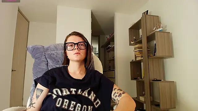 Snapshot of Arya_starrk chatting on 09/22/25, 02:19 Arya starrk online show from 09/22/25, 02:19