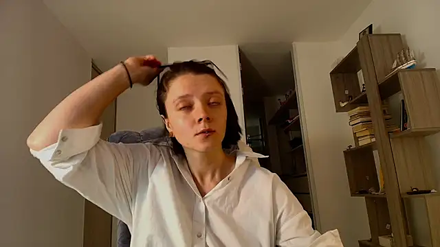 Snapshot of Arya_starrk chatting on 10/10/25, 04:17 Arya starrk online show from 10/10/25, 04:17