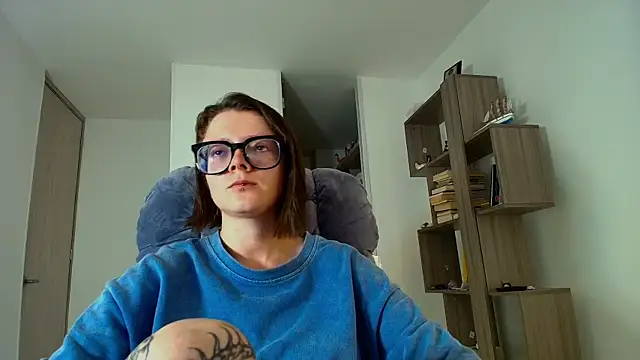 Snapshot of Arya_starrk chatting on 10/24/25, 12:56 Arya starrk online show from 10/24/25, 12:56