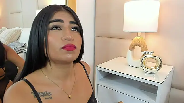 AntoniaRoss  online show from 11/04/25, 02:16