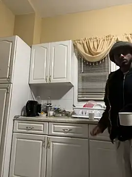 Snapshot of dingoding chatting on 01/05/25, 01:03 dingoding online show from 01/05/25, 01:03