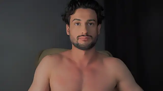 Snapshot of Keen___Luckystrike chatting on 12/19/24, 03:30 Keen Luckystrike online show from 12/19/24, 03:30