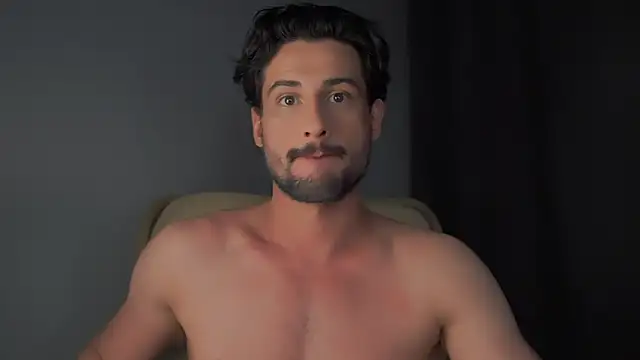 Snapshot of Keen___Luckystrike chatting on 12/19/24, 06:34 Keen Luckystrike online show from 12/19/24, 06:34