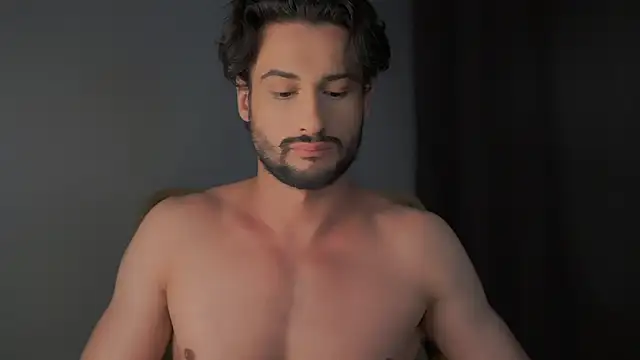 Snapshot of Keen___Luckystrike chatting on 12/22/24, 06:15 Keen Luckystrike online show from 12/22/24, 06:15