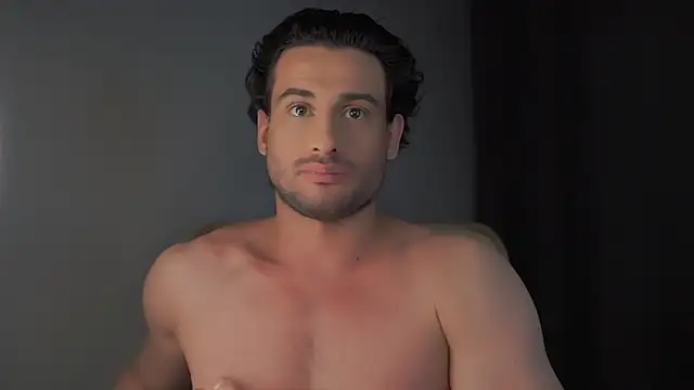 Snapshot of Keen___Luckystrike chatting on 01/24/25, 06:35 Keen Luckystrike online show from 01/24/25, 06:35