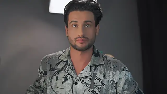 Snapshot of Keen___Luckystrike chatting on 02/16/25, 03:26 Keen Luckystrike online show from 02/16/25, 03:26