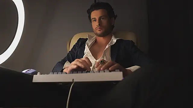 Snapshot of Keen___Luckystrike chatting on 03/03/25, 12:04 Keen Luckystrike online show from 03/03/25, 12:04