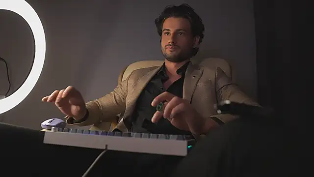 Snapshot of Keen___Luckystrike chatting on 03/04/25, 02:06 Keen Luckystrike online show from 03/04/25, 02:06