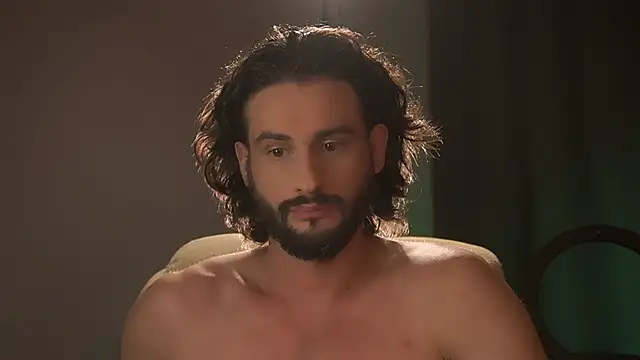 Snapshot of Keen___Luckystrike chatting on 09/26/25, 11:31 Keen Luckystrike online show from 09/26/25, 11:31