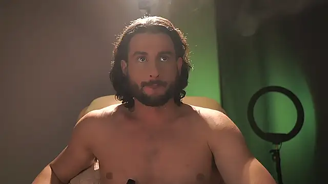 Snapshot of Keen___Luckystrike chatting on 10/27/25, 07:12 Keen Luckystrike online show from 10/27/25, 07:12