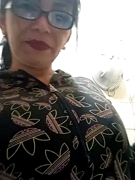 kelly dirty  online show from 02/12/26, 03:56