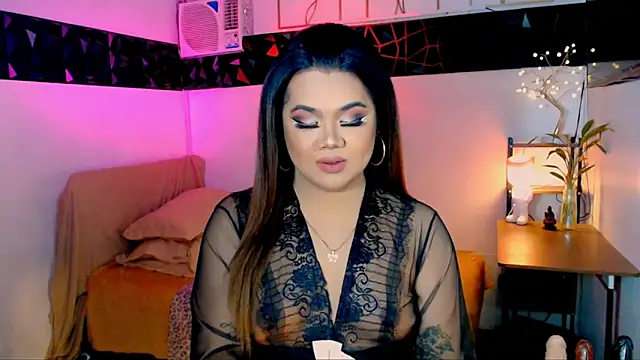 Snapshot of asiankatyhuge chatting on 10/27/25, 09:30 asiankatyhuge online show from 10/27/25, 09:30