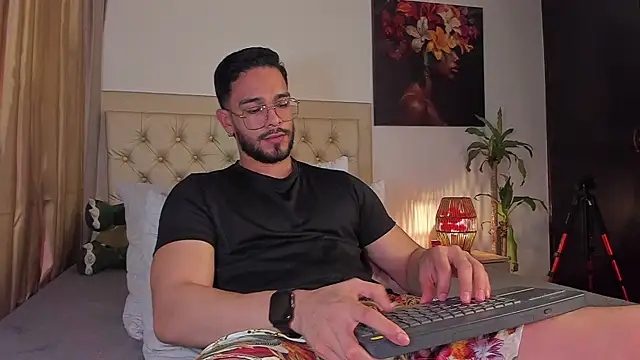 Josseph1  online show from 03/18/25, 02:36