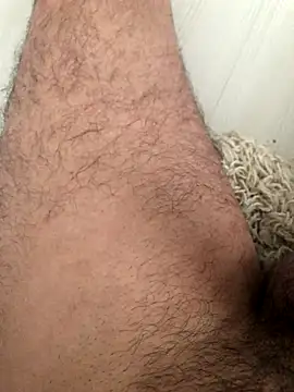 Snapshot of gokhanbey34 chatting on 11/02/25, 01:35 gokhanbey34 online show from 11/02/25, 01:35