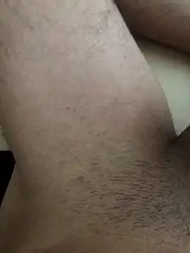 Snapshot of gokhanbey34 chatting on 11/27/25, 01:35 gokhanbey34 online show from 11/27/25, 01:35