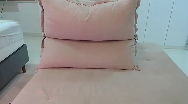 AliceStone19 online show from 02/07/25, 08:42