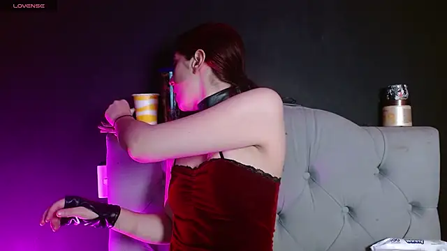 Red-moon1 online show from 02/15/26, 04:31