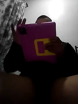 Snapshot of thickcocklatino chatting on 01/02/25, 01:19 thickcocklatino online show from 01/02/25, 01:19