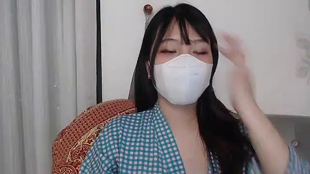 Onee-Chew online show from 12/19/24, 08:55