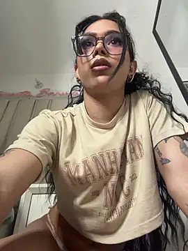 Samantha Bernardo online show from 06/13/26, 04:32