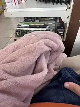 buri232 online show from 03/19/25, 02:13