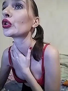 Snapshot of AimeeFair chatting on 03/01/25, 08:31 AimeeFair online show from 03/01/25, 08:31