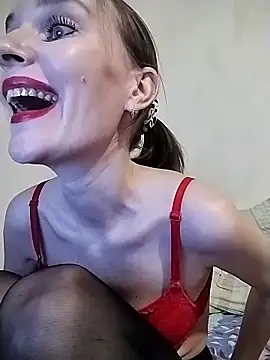 Snapshot of AimeeFair chatting on 03/07/25, 07:16 AimeeFair online show from 03/07/25, 07:16