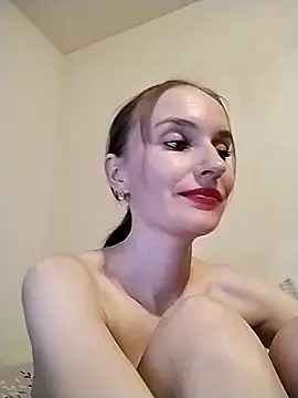 Snapshot of AimeeFair chatting on 03/07/25, 10:21 AimeeFair online show from 03/07/25, 10:21