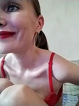 Snapshot of AimeeFair chatting on 09/23/25, 01:14 AimeeFair online show from 09/23/25, 01:14