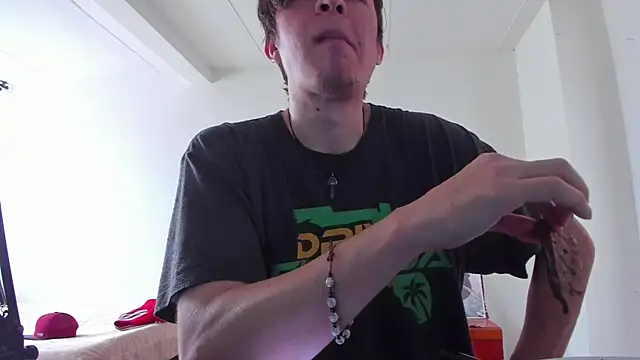 Headhunterdz online show from 04/10/26, 08:13