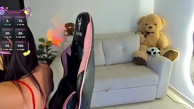 Snapshot of eval_lee18 chatting on 10/03/25, 03:25 eval lee18 online show from 10/03/25, 03:25