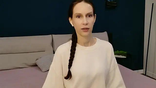 Mila Anders online show from 04/19/26, 04:34
