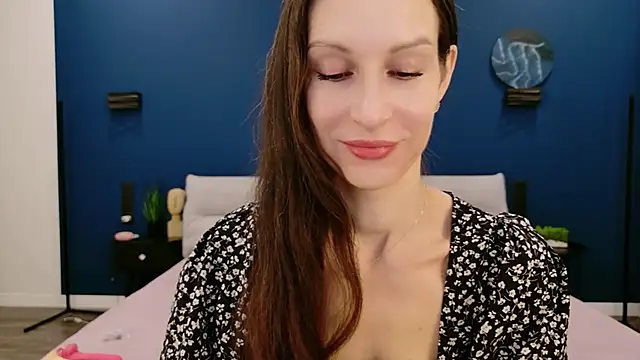 Snapshot of Mila_Anders chatting on 07/08/26, 04:28 Mila Anders online show from 07/08/26, 04:28