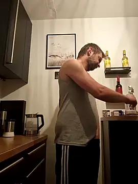 Mjn34 online show from 12/15/25, 06:17