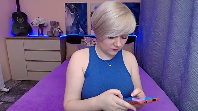 BlondPearl online show from 05/14/26, 11:28
