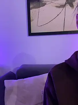 Snapshot of Sassy-Susie chatting on 02/25/25, 04:10 Sassy-Susie online show from 02/25/25, 04:10