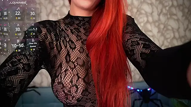 Snapshot of Sweety_one_ chatting on 10/28/25, 02:31 Sweety one online show from 10/28/25, 02:31