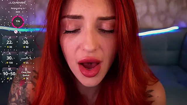 Snapshot of Sweety_one_ chatting on 11/26/25, 01:56 Sweety one online show from 11/26/25, 01:56