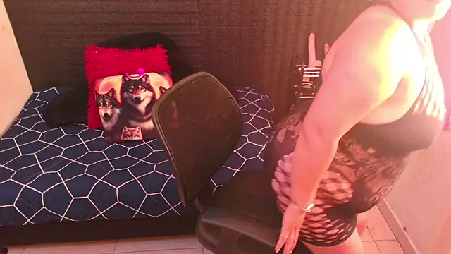 Diana Lozano online show from 01/28/25, 02:10