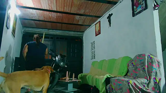 Diana Lozano online show from 10/04/25, 10:02