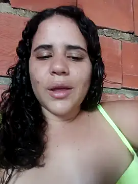 Snapshot of ValeriaSantos- chatting on 02/10/25, 06:13 ValeriaSantos- online show from 02/10/25, 06:13