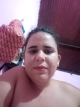 Snapshot of ValeriaSantos- chatting on 03/15/25, 02:24 ValeriaSantos- online show from 03/15/25, 02:24