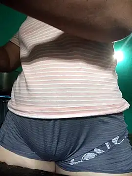 ValeriaSantos- online show from 05/23/26, 04:33